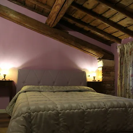 Konukevi Relais Corte Sant' Agata 2*